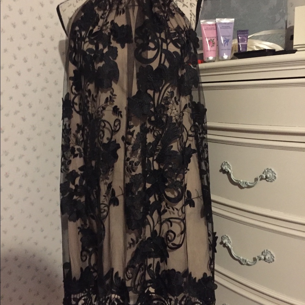Belle Badgley Mischka Nia Dress - Picture 3 of 7